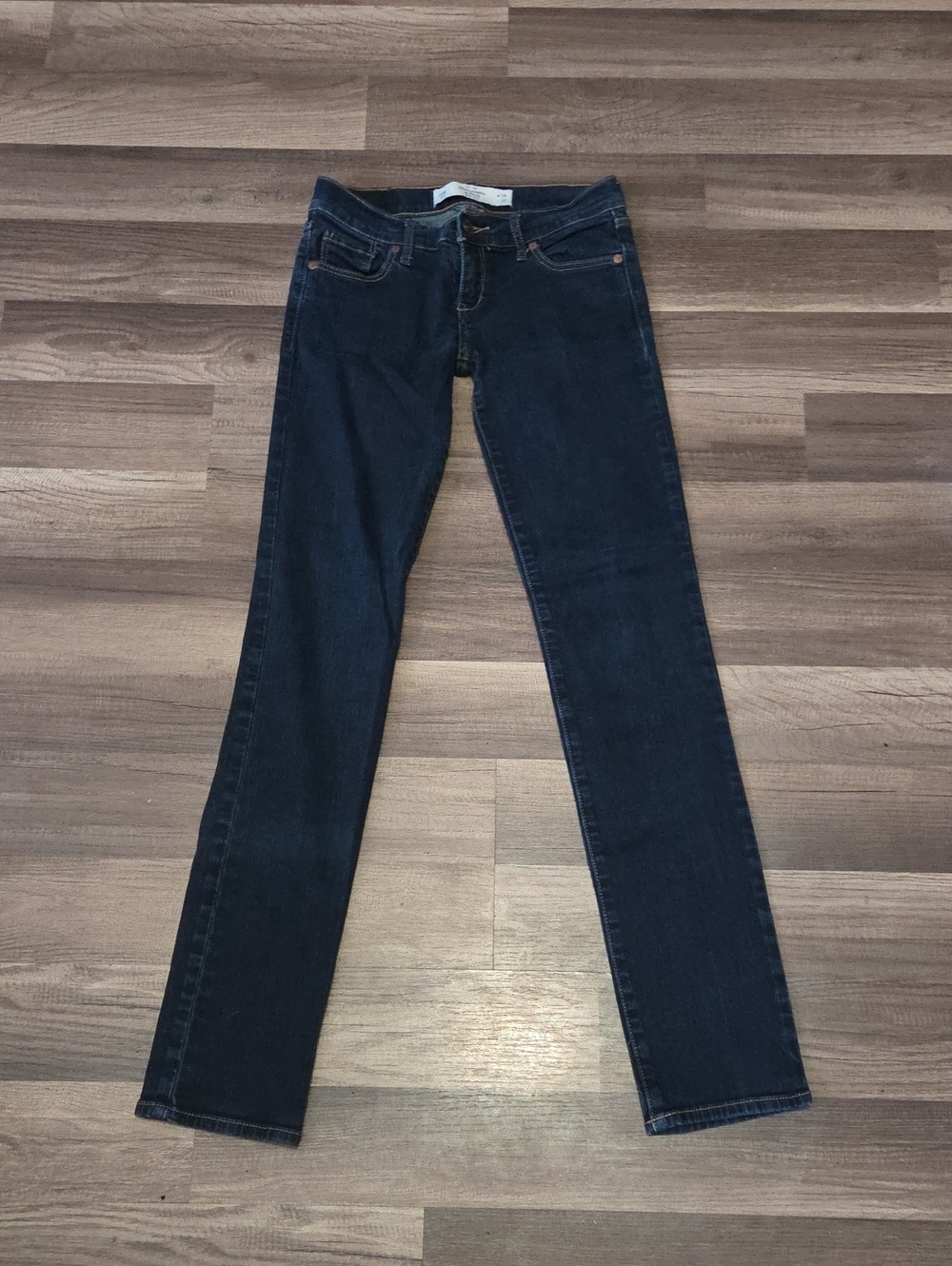 Abercrombie & Fitch Dark Wash Jeans Size 00 Inseam 33'